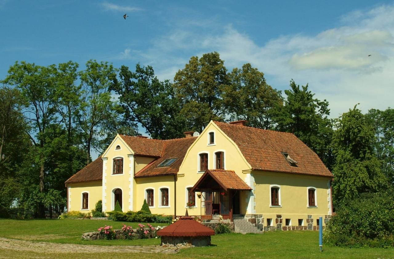 Загородные дома Dworek Szarki Szarki