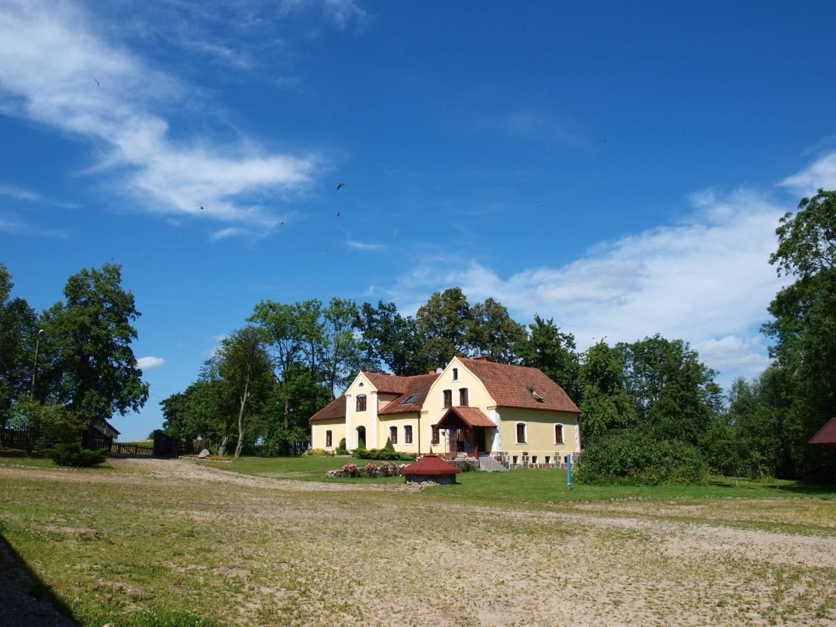 Загородные дома Dworek Szarki Szarki